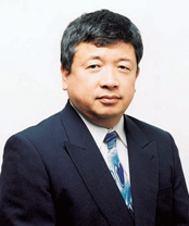 代表取締役社長　山中　徹